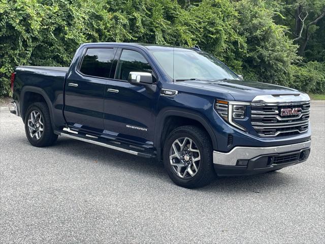 2022 GMC Sierra 1500 4WD Crew Cab Short Box SLT