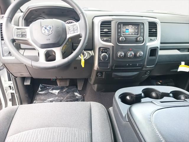 2024 RAM 1500 Classic Warlock Quad Cab 4x2 64 Box