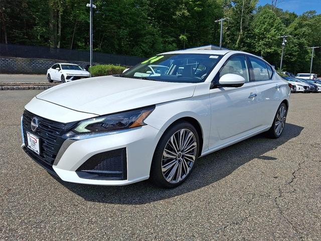 2024 Nissan Altima SL FWD