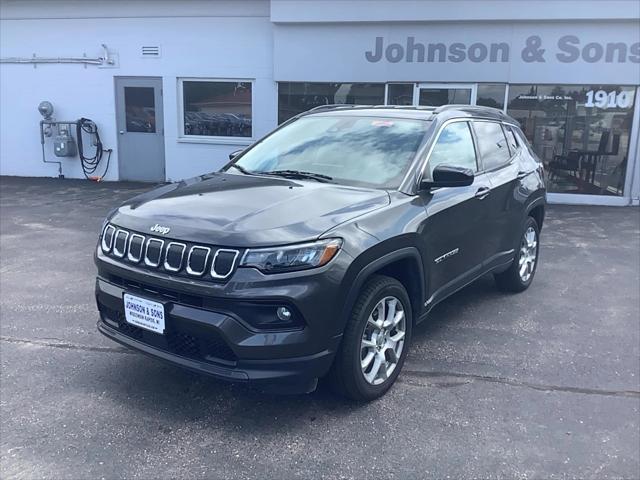 2022 Jeep Compass Latitude Lux 4x4 2022 Jeep Compass Latitude Lux 4x4