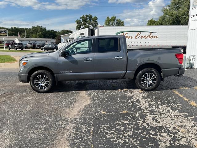 2021 Nissan TITAN Crew Cab SV 4x4 2021 Nissan TITAN Crew Cab SV 4x4