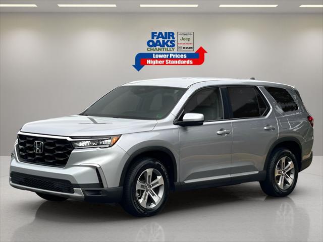 2023 Honda Pilot AWD EX-L 8 Passenger