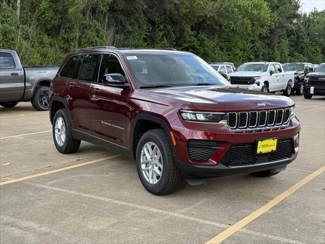 2025 Jeep Grand Cherokee GRAND CHEROKEE LAREDO X 4X4
