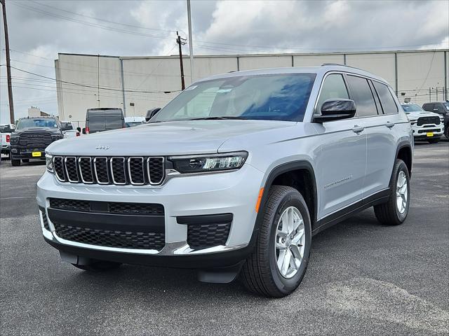 2025 Jeep Grand Cherokee GRAND CHEROKEE L LAREDO X 4X2