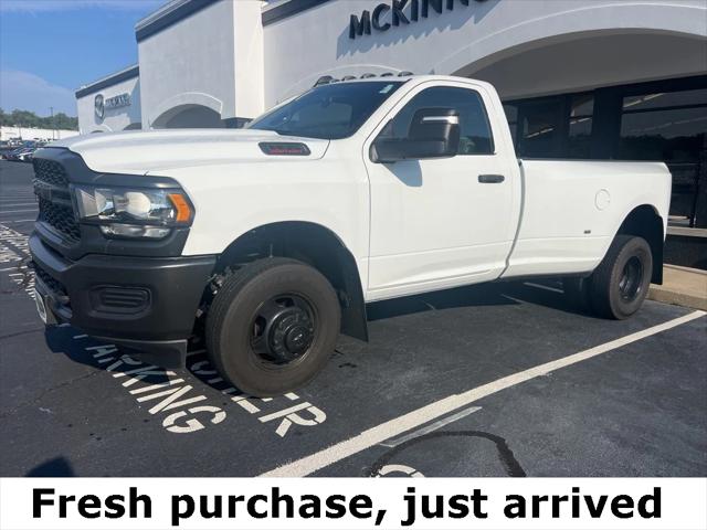2023 RAM 3500 Tradesman Regular Cab 4x4 8 Box
