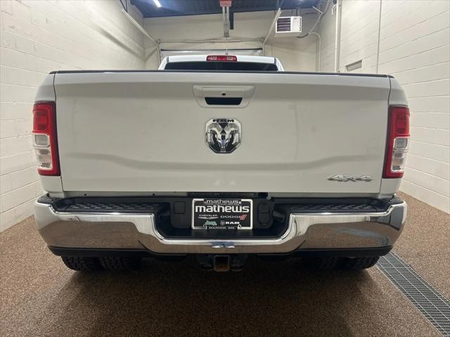 2022 RAM 3500 Big Horn Crew Cab 4x4 8 Box