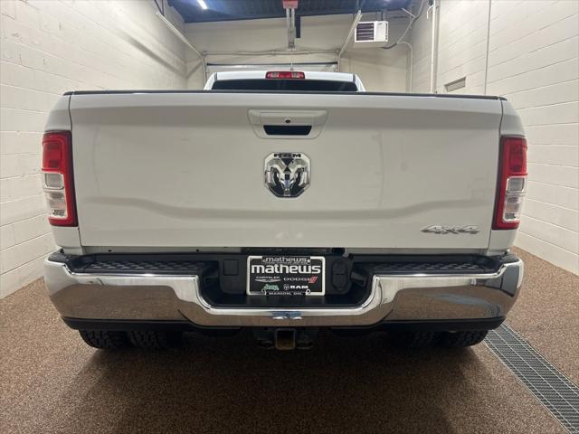 2022 RAM 3500 Big Horn Crew Cab 4x4 8 Box 2022 RAM 3500 Big Horn Crew Cab 4x4 8 Box