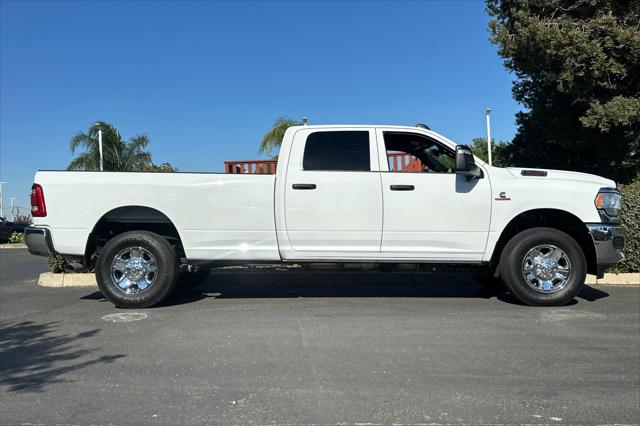 2024 RAM 3500 Tradesman Crew Cab 4x4 8 Box 2024 RAM 3500 Tradesman Crew Cab 4x4 8 Box