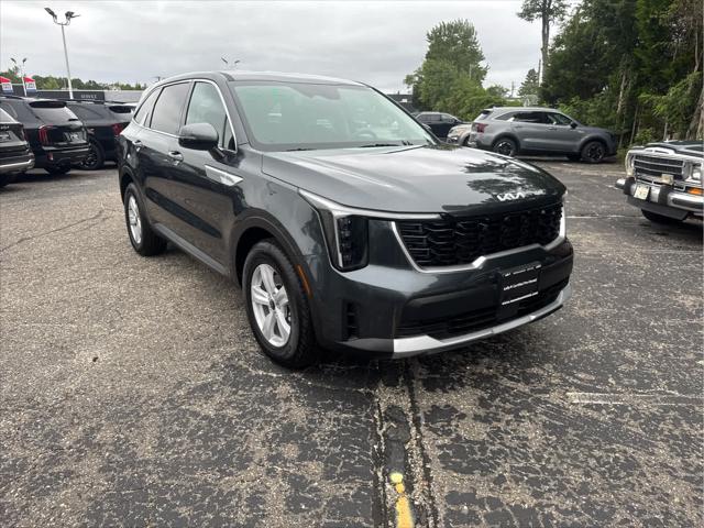 2025 Kia Sorento LX