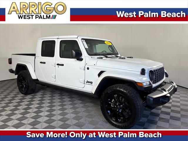 2025 Jeep Gladiator Nighthawk