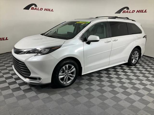 2024 Toyota Sienna XLE