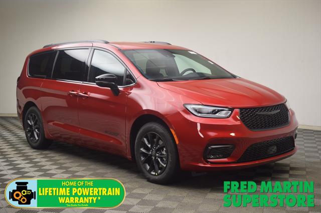 2025 Chrysler Pacifica PACIFICA SELECT