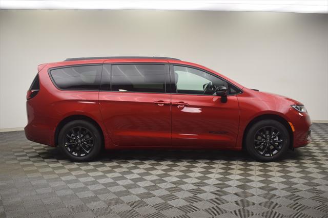 2025 Chrysler Pacifica PACIFICA SELECT