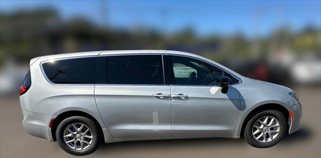 2026 Chrysler Voyager VOYAGER LX