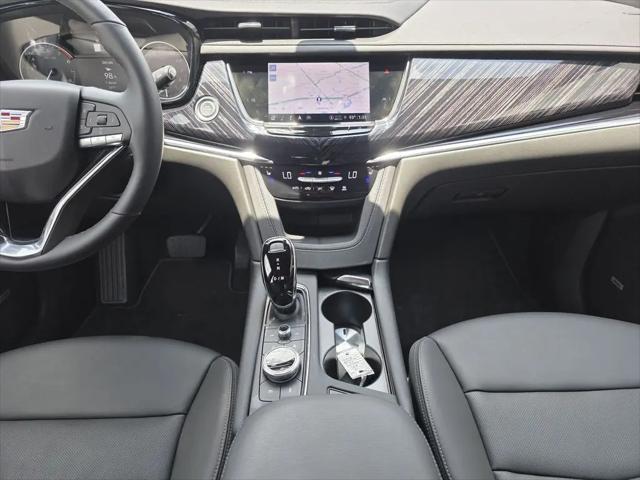 2025 Cadillac XT6 FWD Premium Luxury