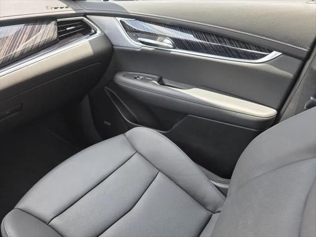 2025 Cadillac XT6 FWD Premium Luxury