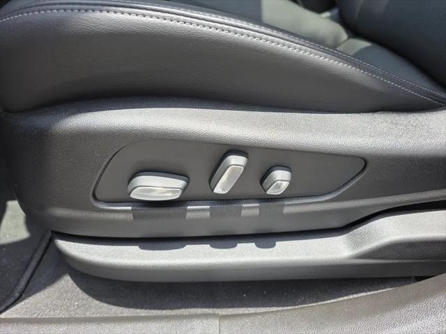 2025 Cadillac XT6 FWD Premium Luxury