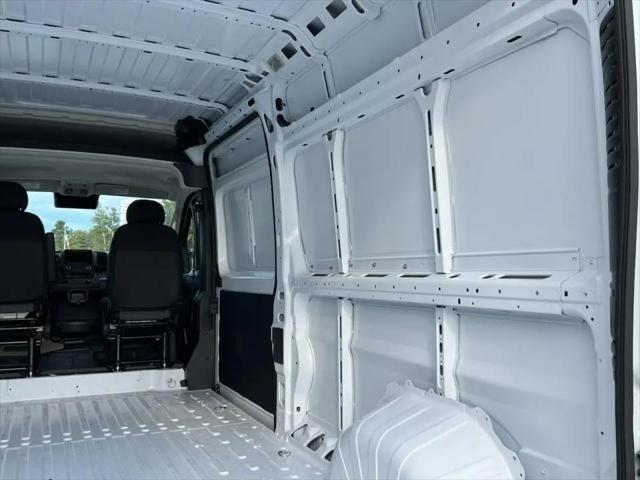 2026 Ram ProMaster Window Van Tradesman