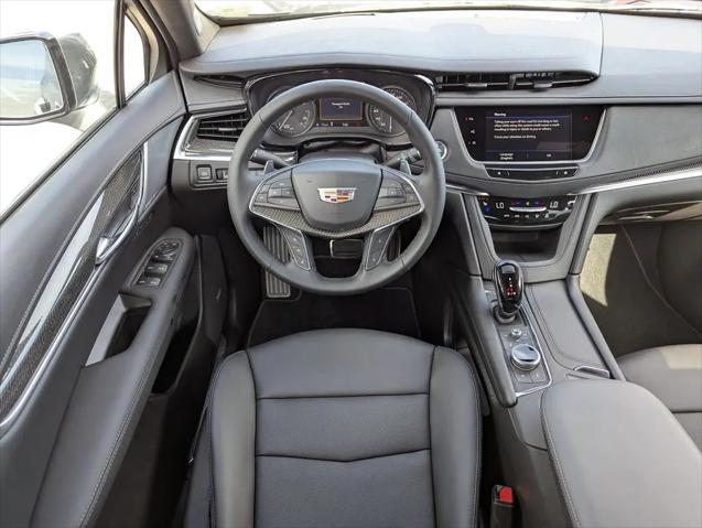 2025 Cadillac XT5 AWD Sport