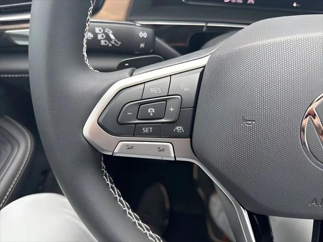 2026 Volkswagen Atlas SE with Technology