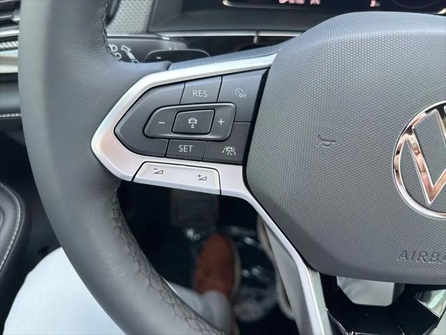 2026 Volkswagen Atlas Cross Sport SEL R-Line Black