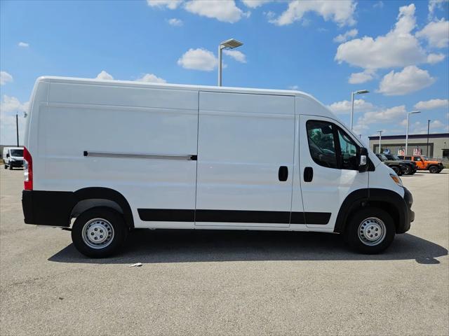 2026 Ram ProMaster Window Van Tradesman