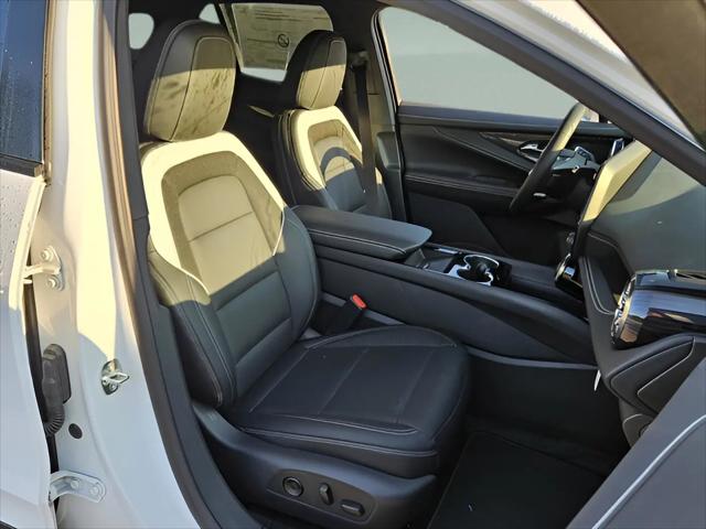 2025 Chevrolet V Blazer RWD LT