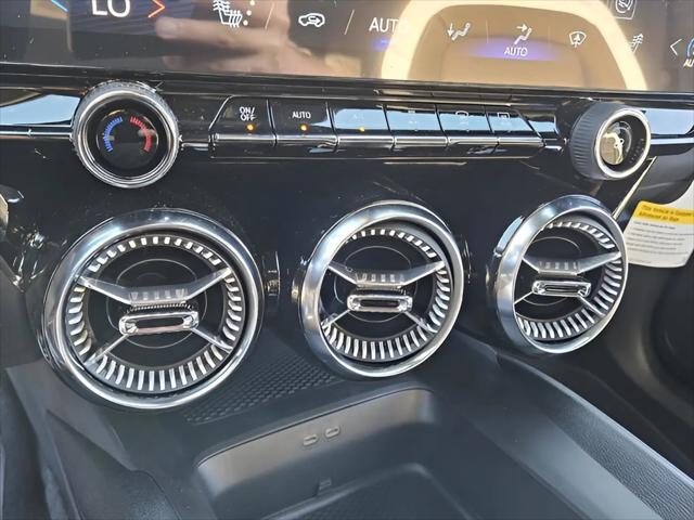 2025 Chevrolet V Blazer RWD LT