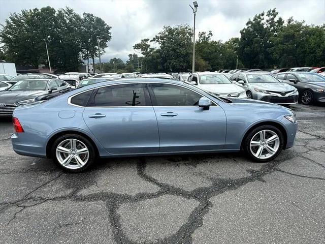 2018 Volvo S90 T5 Momentum