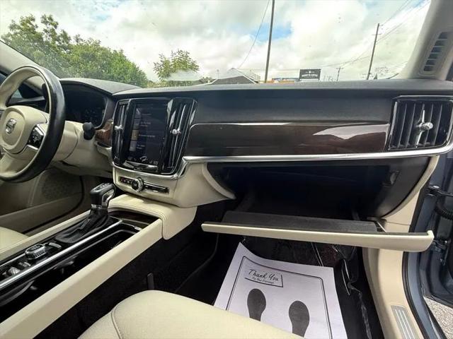 2018 Volvo S90 T5 Momentum