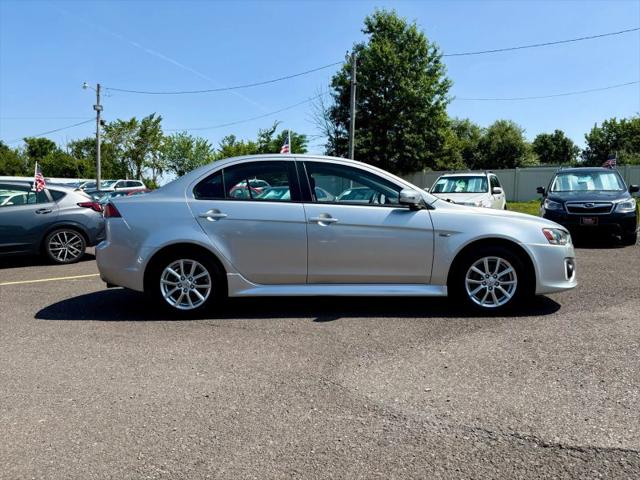 2016 Mitsubishi Lancer ES