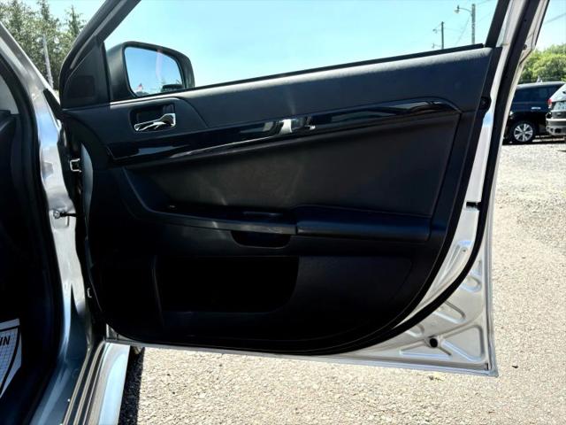 2016 Mitsubishi Lancer ES