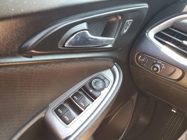 2022 Chevrolet Malibu FWD LT
