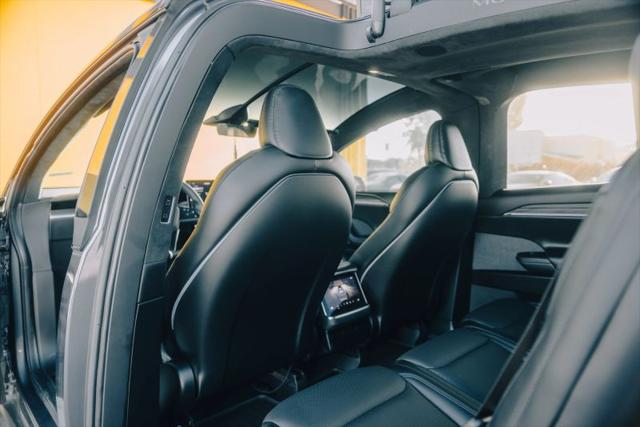 2022 Tesla Model X Dual Motor All-Wheel Drive