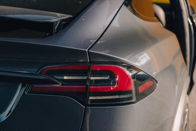 2022 Tesla Model X Dual Motor All-Wheel Drive