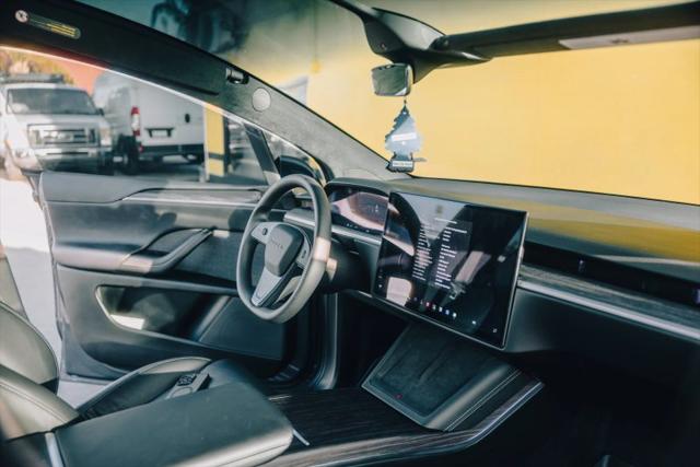 2022 Tesla Model X Dual Motor All-Wheel Drive