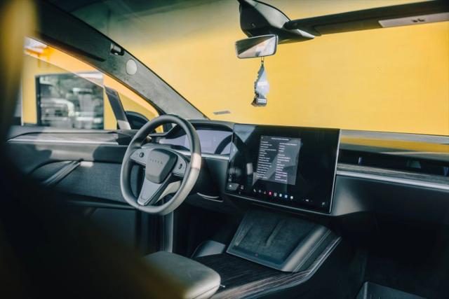 2022 Tesla Model X Dual Motor All-Wheel Drive