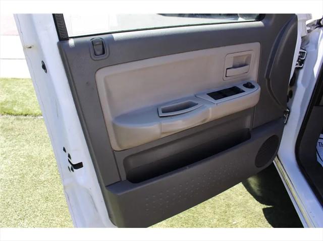 2005 Dodge Dakota SLT