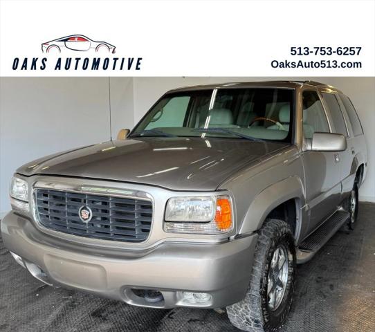 2000 Cadillac Escalade Standard for sale in Cincinnati, OH