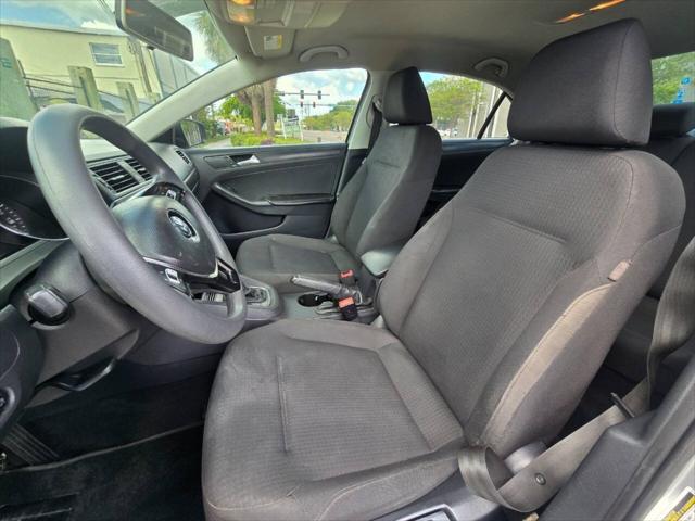 2015 Volkswagen Jetta 2.0L S