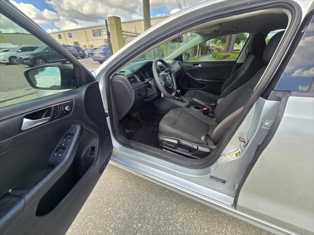 2015 Volkswagen Jetta 2.0L S