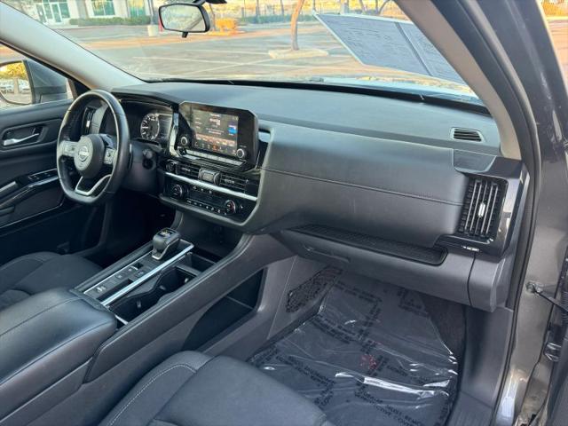 2022 Nissan Pathfinder SV 2WD