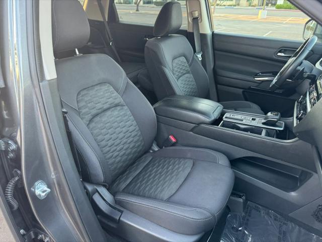2022 Nissan Pathfinder SV 2WD