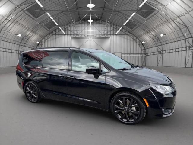 2019 Chrysler Pacifica Touring L Plus