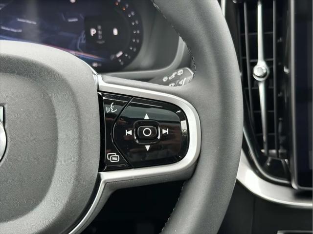 2026 Volvo XC90 Plus, B6 AWD Gas (mild hybrid), Gasoline, Bright, 7 Seats