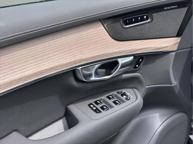 2026 Volvo XC90 Plus, B6 AWD Gas (mild hybrid), Gasoline, Bright, 7 Seats
