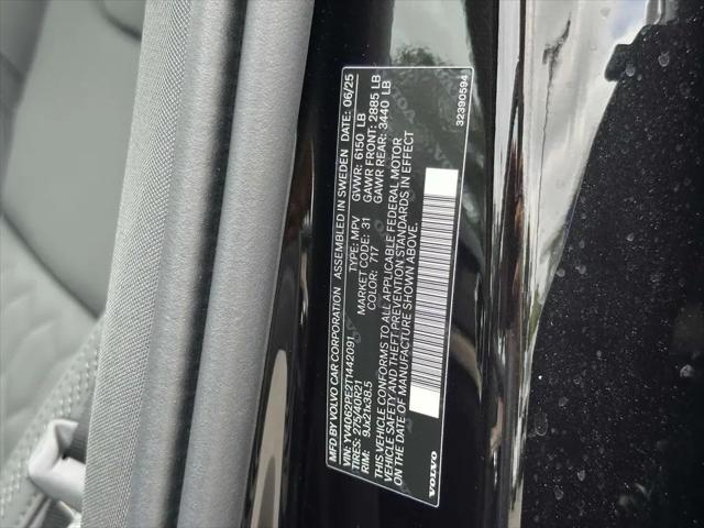 2026 Volvo XC90 Plus, B6 AWD Gas (mild hybrid), Gasoline, Bright, 7 Seats