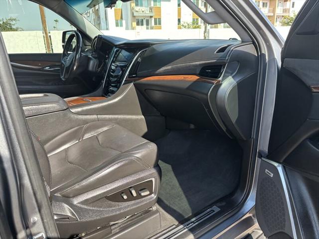 2020 Cadillac Escalade 4WD Premium Luxury