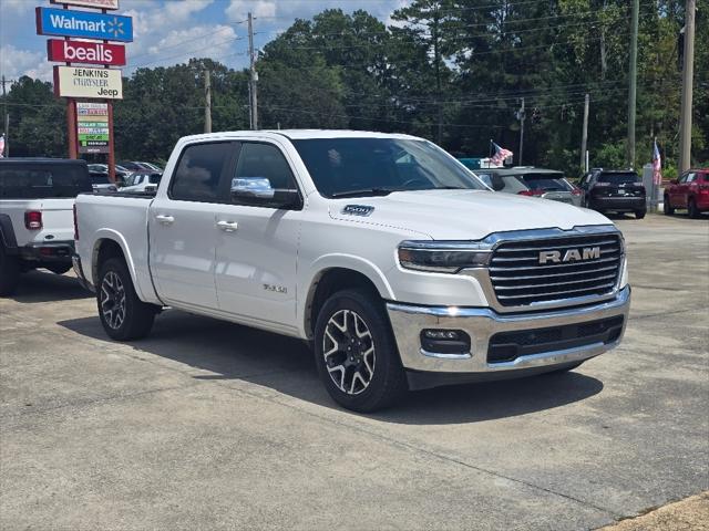 2025 RAM 1500 Laramie Crew Cab 4x4 57 Box