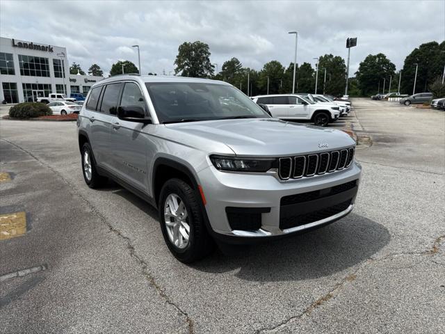 2023 Jeep Grand Cherokee L Laredo 4x2